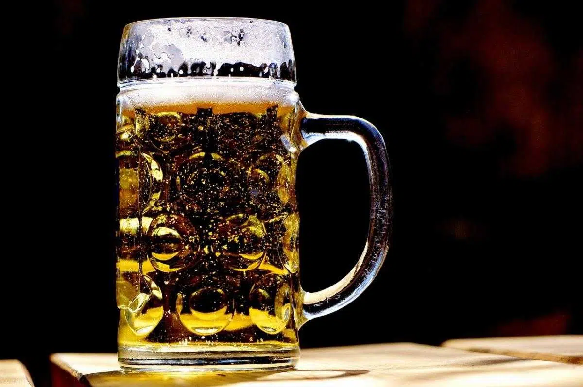 Come scegliere la birra artigianale da bere al bar 1
