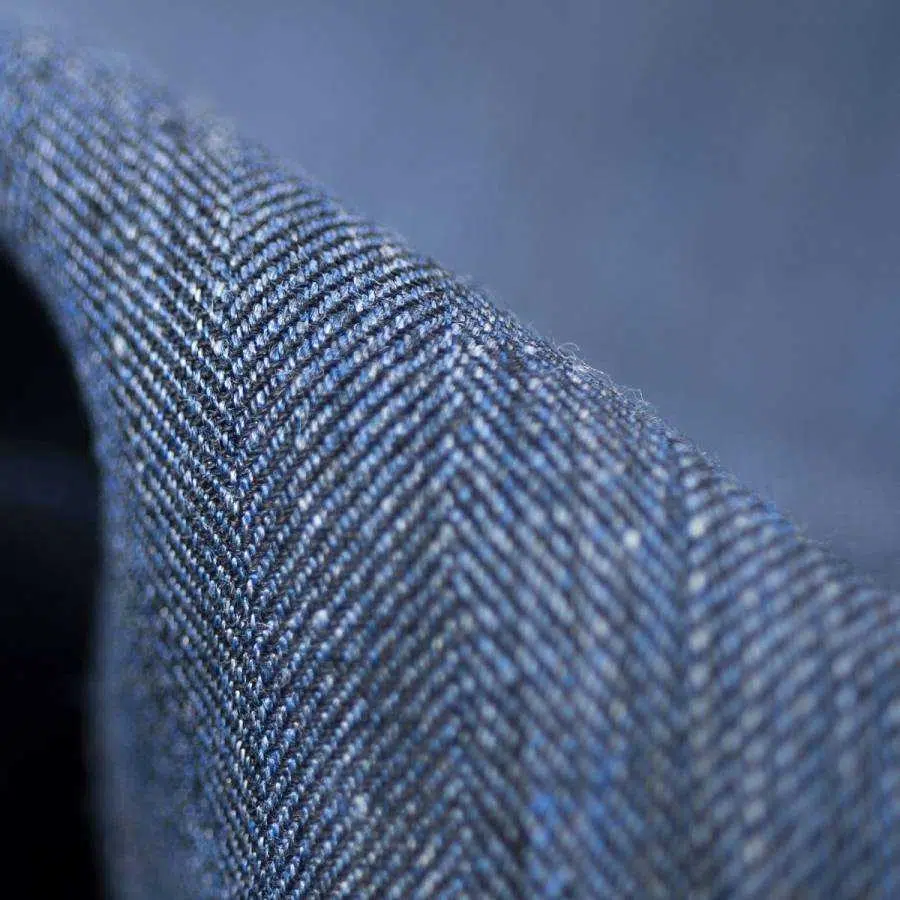 L’eccellenza dei distretti e la produzione tessile italiana 2 L’eccellenza dei distretti e la produzione tessile italiana 1