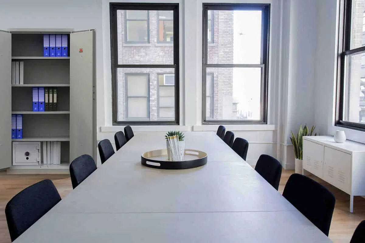 Cosa distingue un armadio rack dai classici armadi di sicurezza 1