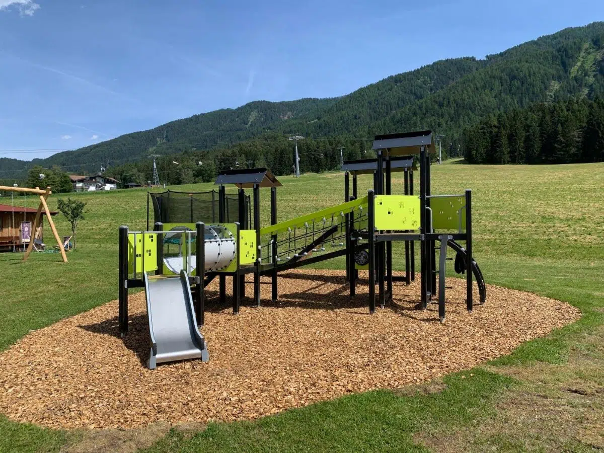 Come costruire un parco giochi 1